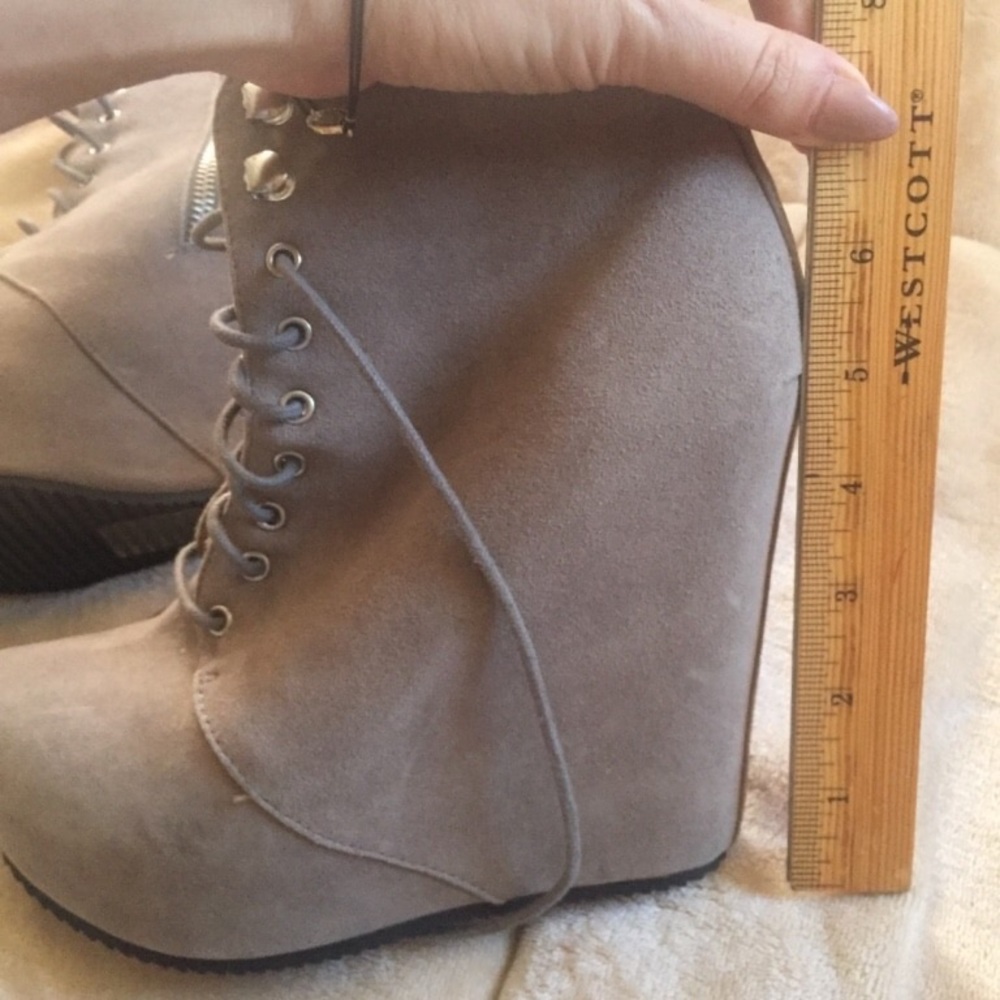 Aldo wedge booties